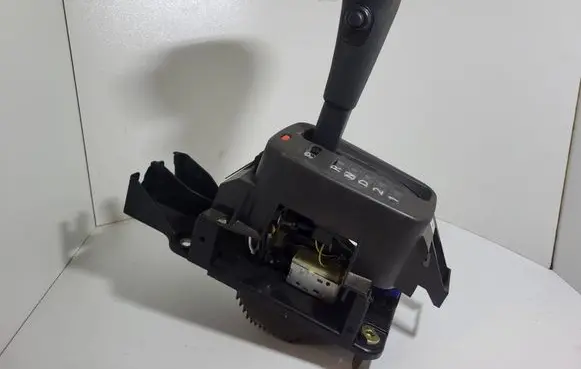 Nissan Almera N16 Gear shifter/selector