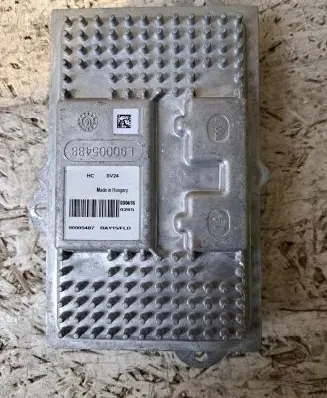 Ford Mondeo MK V Voltage converter/converter module 