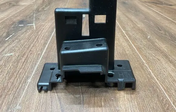 KIA Sportage Front bumper mounting bracket 86357R2000