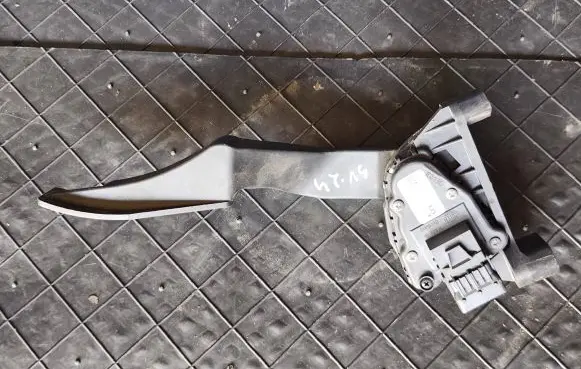 Opel Zafira A Accelerator throttle pedal 9202341 6PV00811400