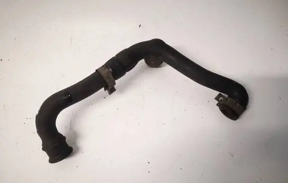 Mercedes-Benz E W124 Breather hose/pipe 1020941682