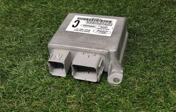 Ford Escape Airbag control unit/module 6L8414B321CA