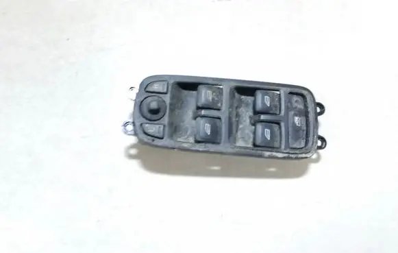Volvo S60 Electric window control switch 31334345