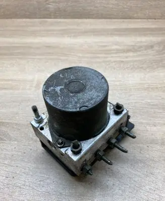Nissan Primera ABS Pump 47660AV712 0265231317