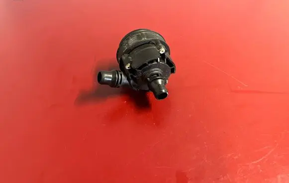 BMW X3 G01 Electric auxiliary coolant/water pump 9147359 A0005001486