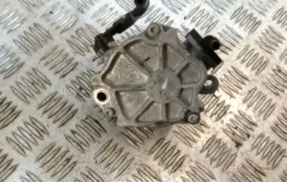 Ford Fiesta Vacuum pump 9684786780