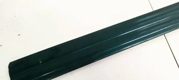 Honda CR-V Front door trim (molding) 