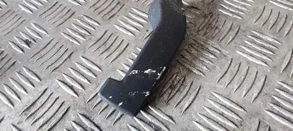Loading door interior handle