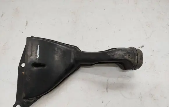Mitsubishi Colt Air intake duct part MR993548