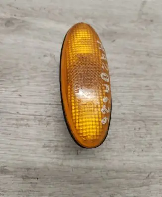 Mazda 626 Front indicator light 214-61G12