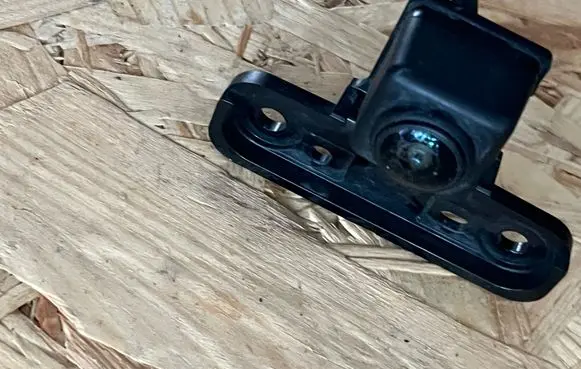 Cadillac Escalade Front bumper camera 23402538