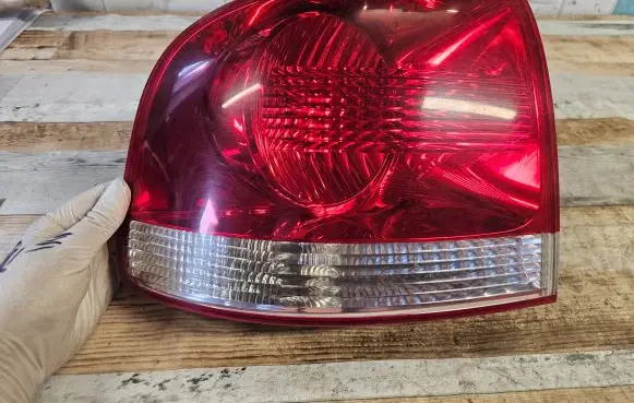 Volkswagen Touareg I Rear/tail lights 7L6945095K 28259002