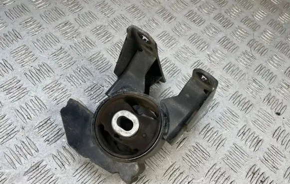 Nissan Leaf II (ZE1) Engine mount bracket