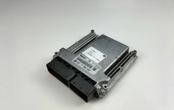 BMW 5 E60 E61 Engine control unit/module 0281012190 7798422