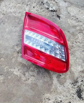Mercedes-Benz C W204 Rear/tail lights A2048203964 763039 E122922A01