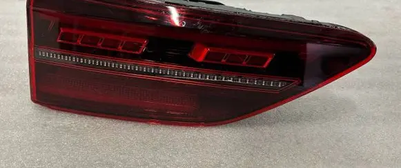 Volkswagen Golf VIII Tailgate rear/tail lights 5H0945307A