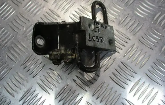 Volkswagen Polo IV 9N3 Rear door upper hinge