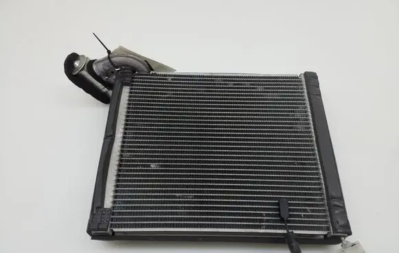 Toyota Avensis T270 Air conditioning (A/C) radiator (interior) 8850102201