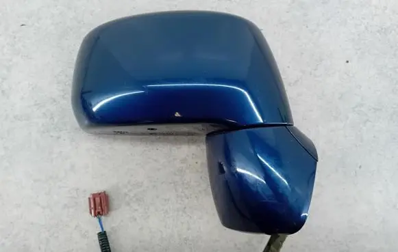 Nissan Tiida C11 Front door electric wing mirror 