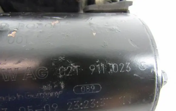 Volkswagen PASSAT B5 Starter motor 0001120400