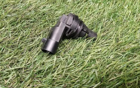 Opel Zafira C Camshaft position sensor 55216243