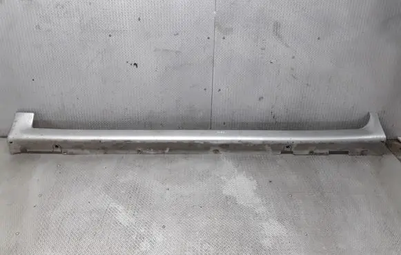 Mitsubishi Space Star Sill