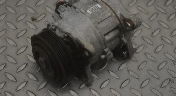 BMW 4 F32 F33 Air conditioning (A/C) compressor (pump) 6805022 4471507231