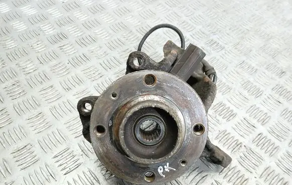 Peugeot 2008 I Front wheel hub spindle knuckle