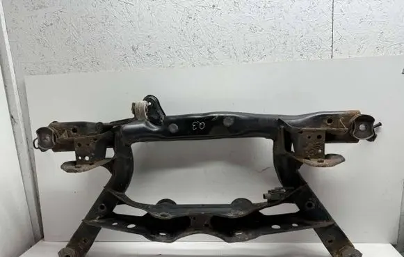 Audi Q3 8U Rear axle beam 5N0505235AF 5N0505285D