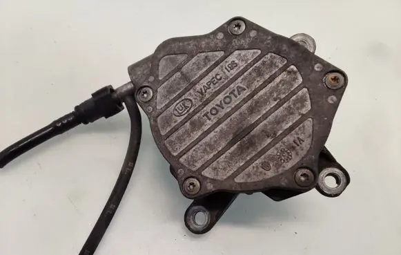 Toyota Avensis T250 Vacuum pump 