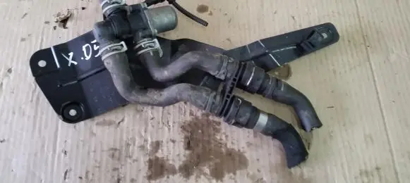 Volkswagen PASSAT B8 Electromagnetic valve 5Q0906457C