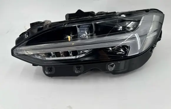 Volvo S90, V90 Headlight/headlamp 90164897