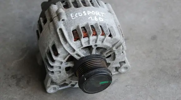Ford Focus Generator/alternator AV6N10300GC