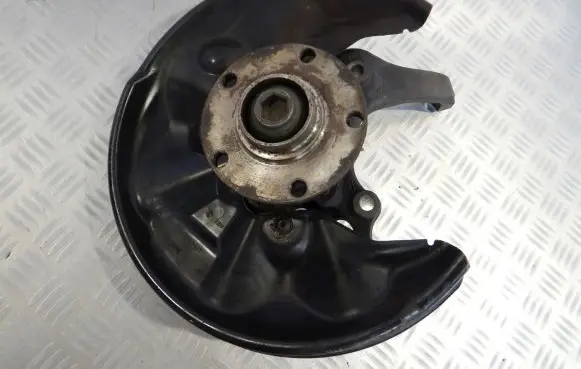 Volkswagen Phaeton Stub axle 