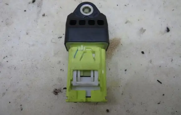 Toyota RAV 4 (XA40) Airbag deployment crash/impact sensor 89831-12030