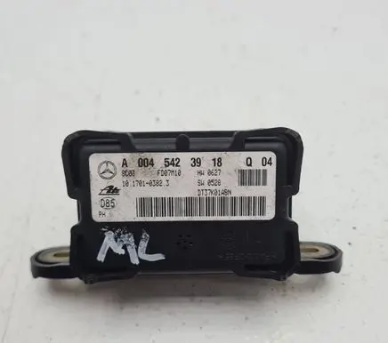 Mercedes-Benz ML W163 ESP acceleration yaw rate sensor A0045423918 FD07M10 DT37K01A8N