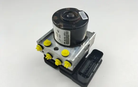 Suzuki Grand Vitara II ABS Pump 06210208764 64J2