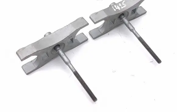 Skoda Superb B9 Fuel Injector clamp holder 04L216