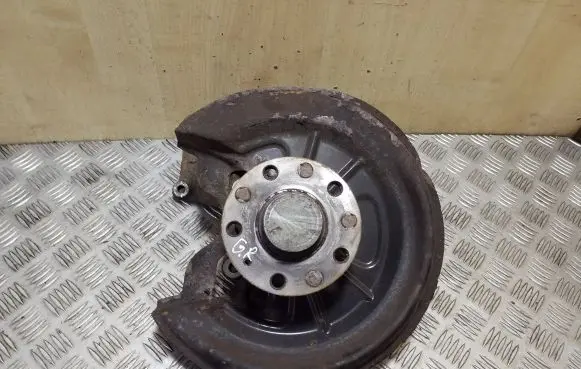 Audi A3 S3 8P Rear wheel hub