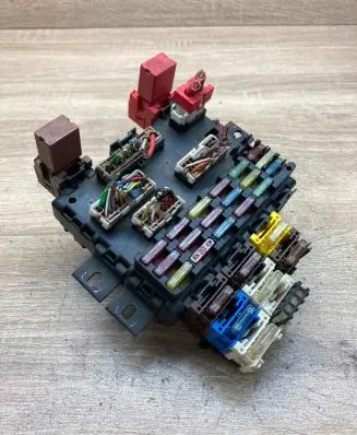 Fiat Multipla Fuse module 46517276 A223