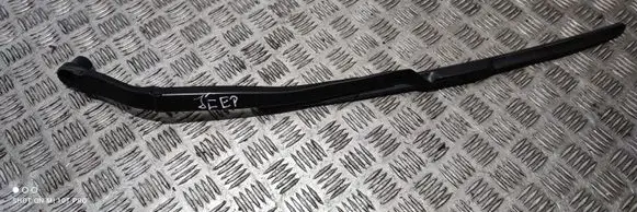 Windshield/front glass wiper blade