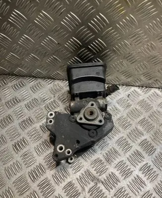 BMW 5 E39 Power steering pump 1095749 32411095749
