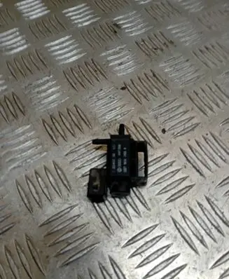Volkswagen PASSAT B5 Turbo solenoid valve 72240200 037906283A