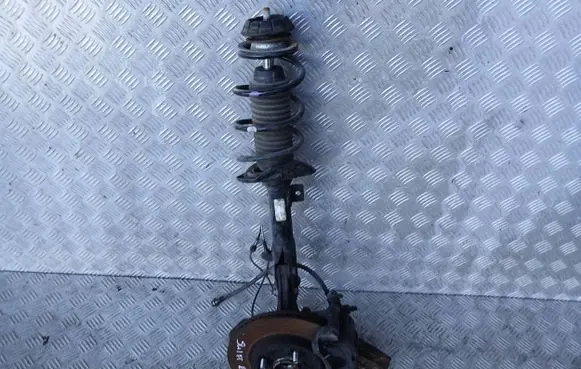 Suzuki Swift III Front wheel hub spindle knuckle