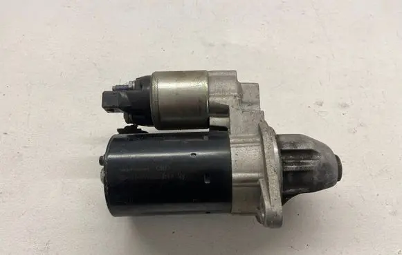 BMW 3 F30 F35 F31 Starter motor 7521123 7521116 0001107424