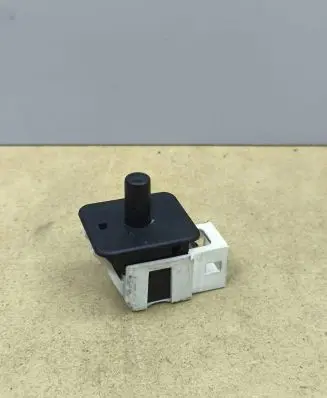 Mercedes-Benz E W211 Front door sensor coupe 2028209410 30011501
