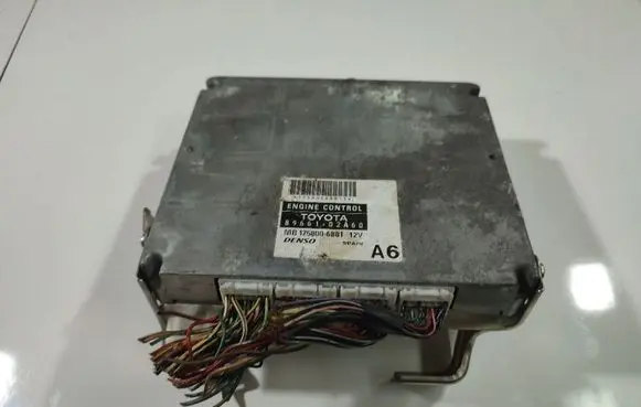 Toyota Corolla E120 E130 Engine control unit/module 1758006881