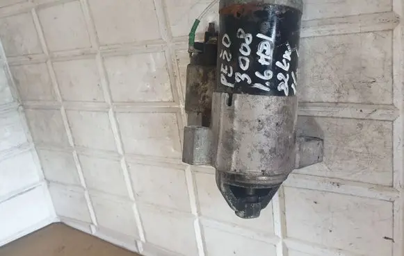 Peugeot 3008 I Starter motor 966352888001 M000T22471