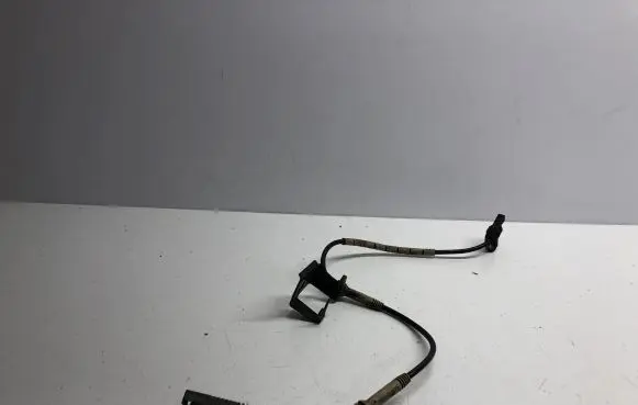 BMW 3 E90 E91 ABS brake wheel speed sensor 6750424