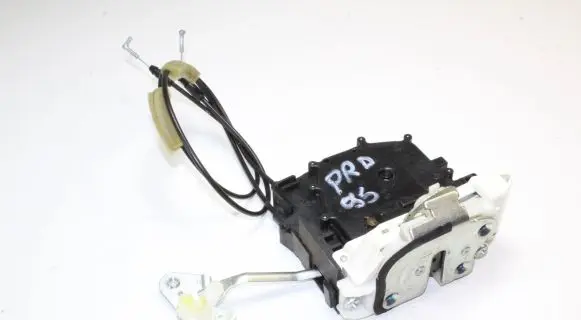 Mitsubishi Lancer Front door lock